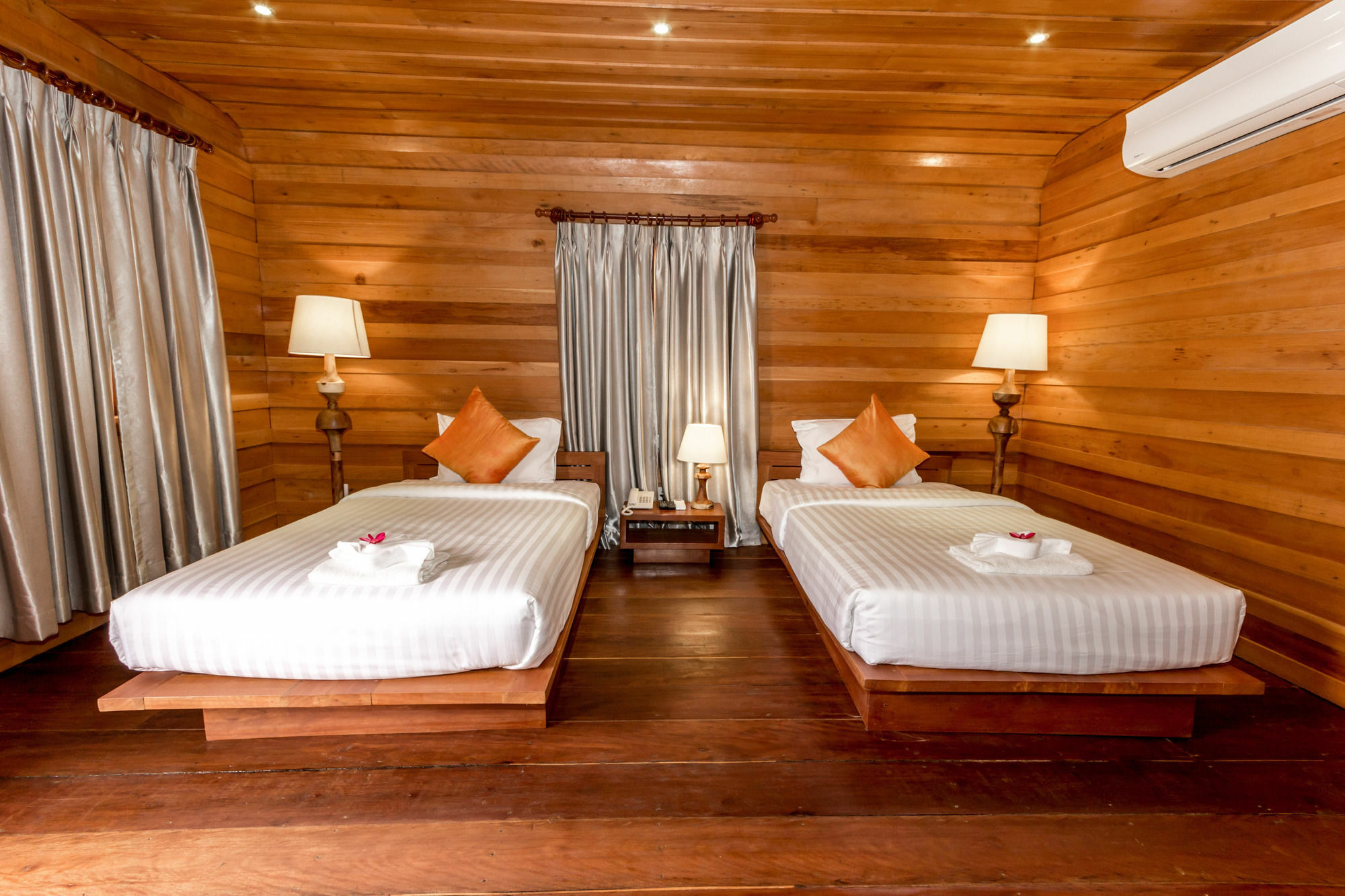 Hotel Angkor Heart 4*